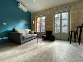 Superbes studios de charme, lumineux et climatisés en plein centre